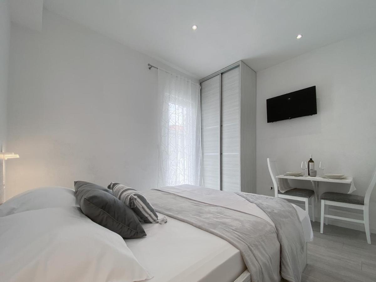 Apartments Paladin Makarska Exterior foto