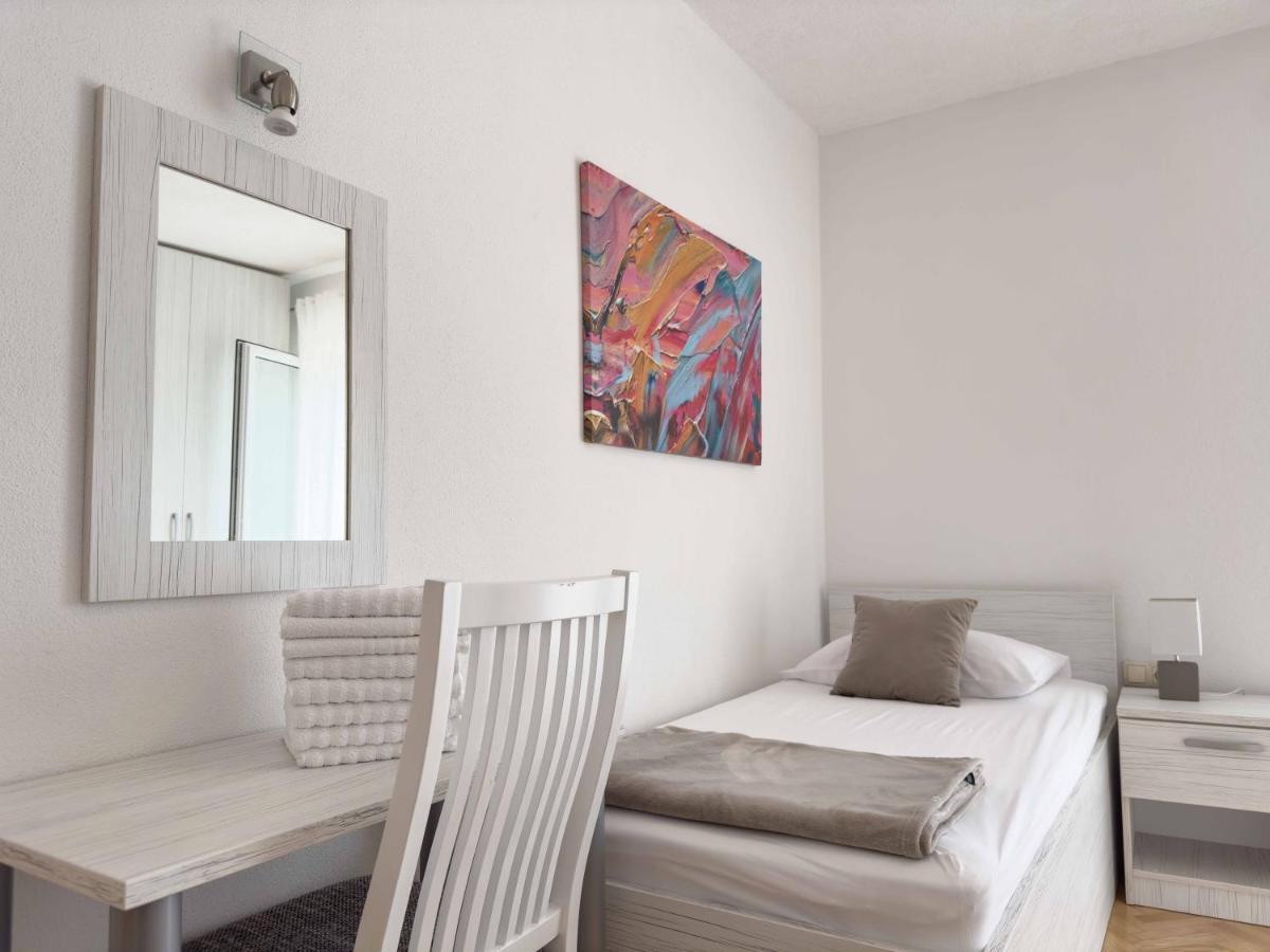 Apartments Paladin Makarska Exterior foto