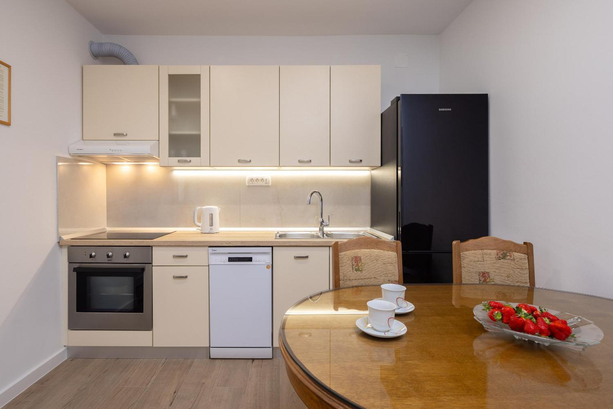 Apartments Paladin Makarska Exterior foto