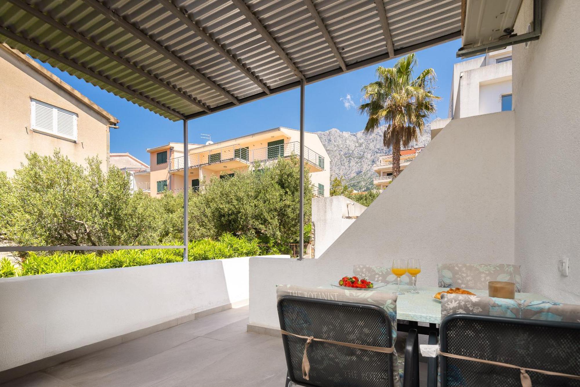Apartments Paladin Makarska Exterior foto