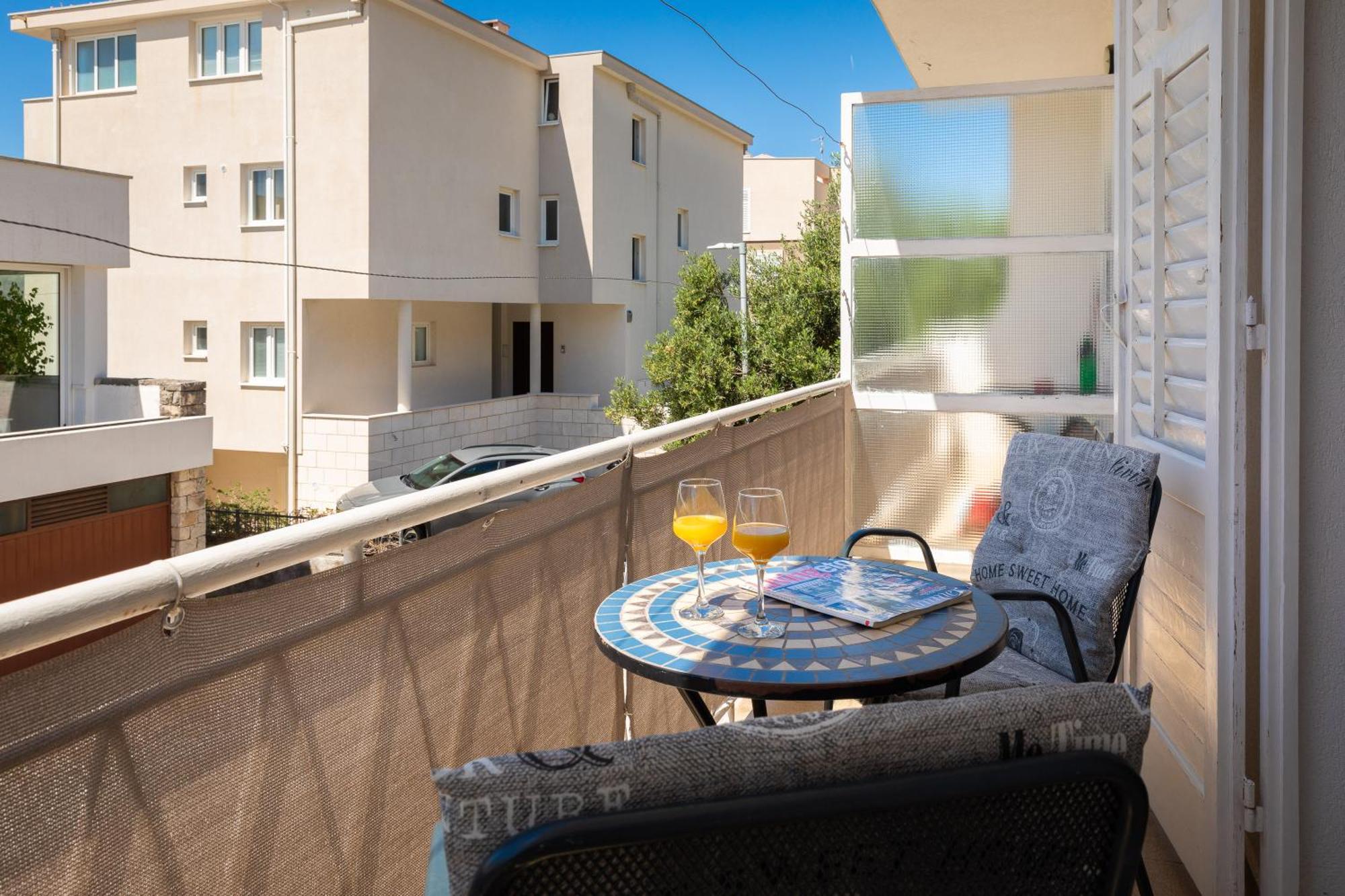 Apartments Paladin Makarska Exterior foto